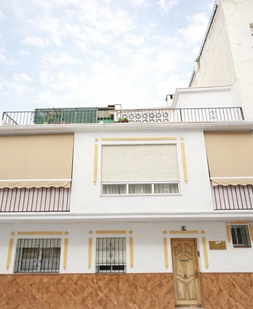 Gran oportunidad de inversión – edificio completo con potencial turístico

Se vende edificio completo en ubicación estra