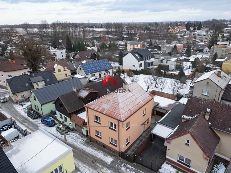 Prodej rodinného domu 350 m², pozemek 261 m²
