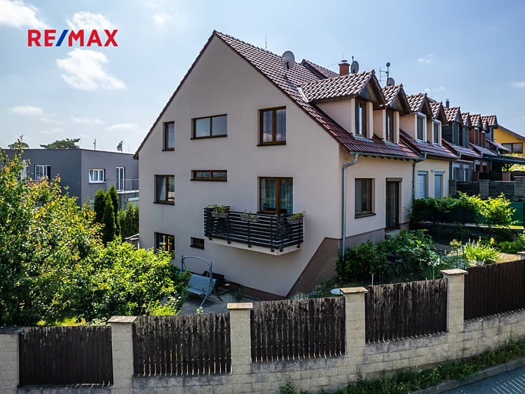 Prodej rodinného domu 168 m², pozemek 82 m²
