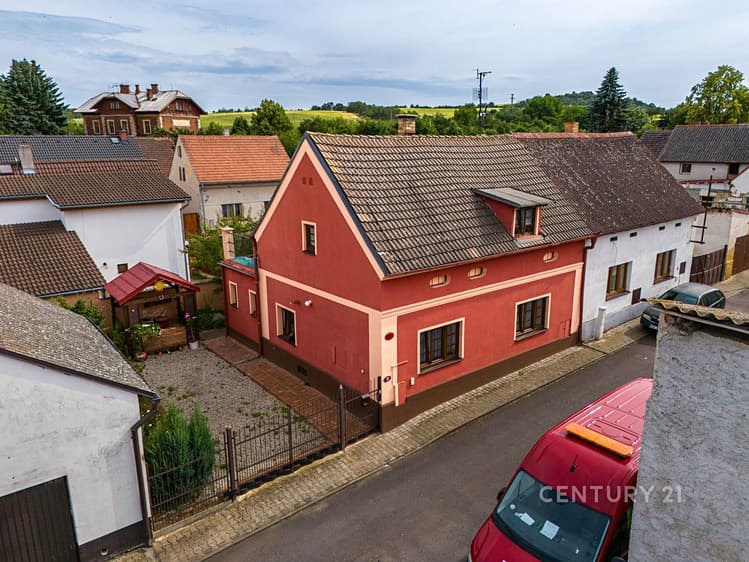 Prodej rodinného domu 90 m², pozemek 179 m²