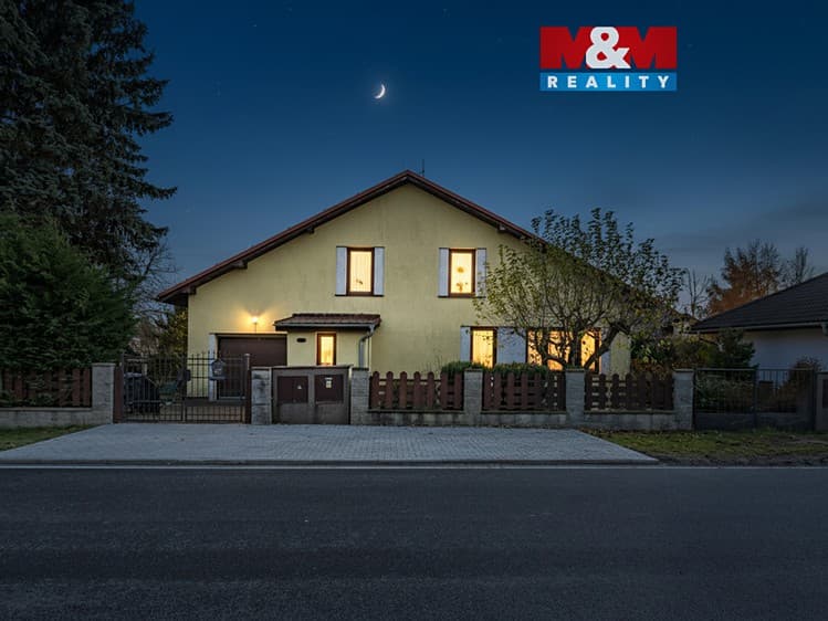 Prodej rodinného domu 184 m², pozemek 495 m²