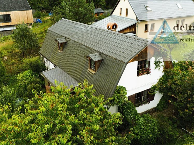 Prodej rodinného domu 100 m², pozemek 1 219 m²