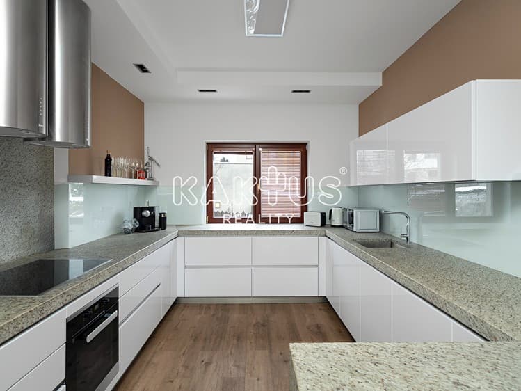 Pronájem rodinného domu 107 m², pozemek 334 m²