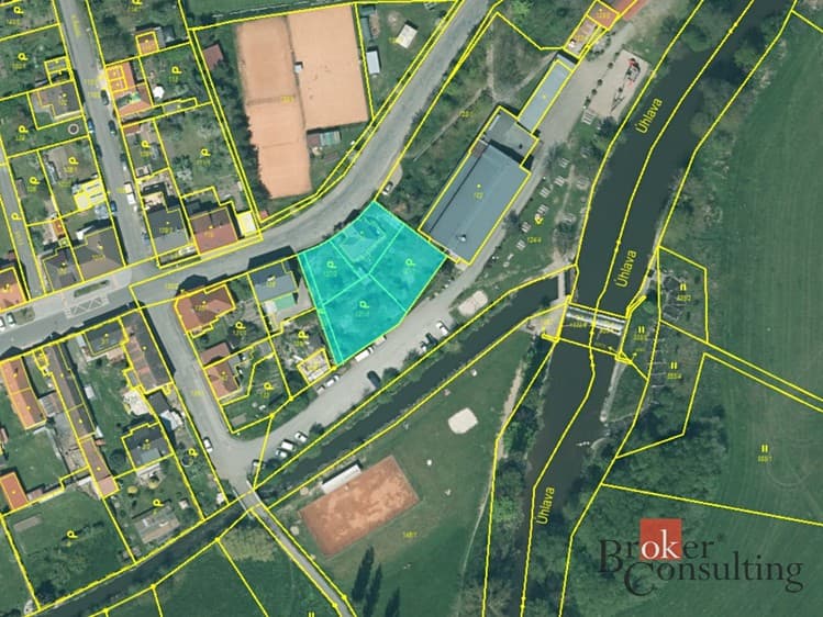 Prodej stavebního pozemku 1 182 m²