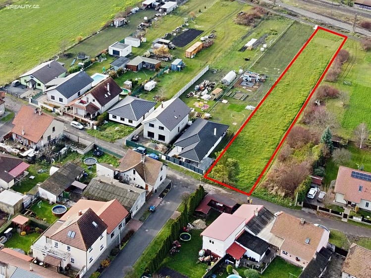 Prodej stavebního pozemku 1 871 m²