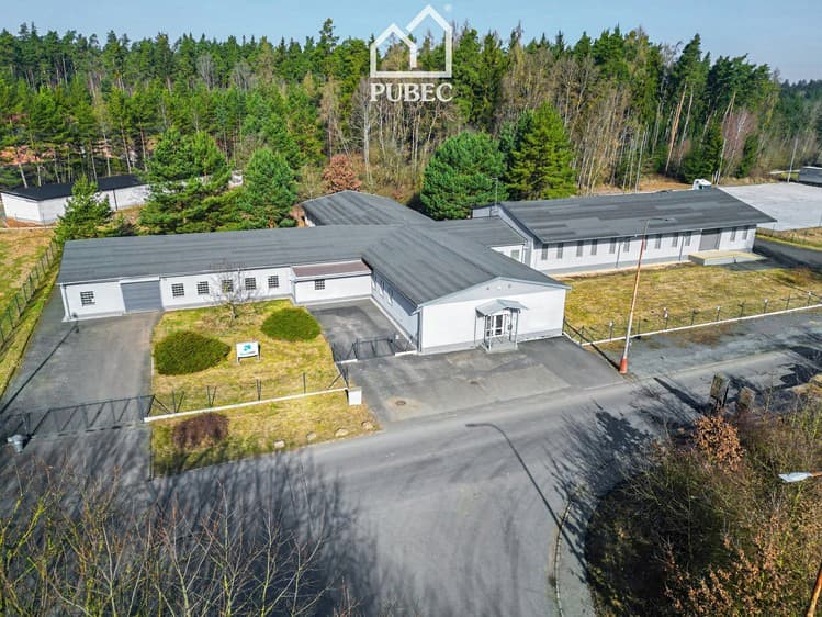 Prodej výrobní haly, prostoru 1 327 m²