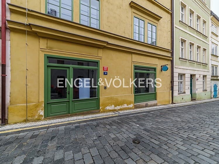 Pronájem obchodního prostoru 98 m²