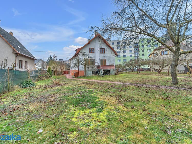 Prodej rodinného domu 277 m², pozemek 841 m²
