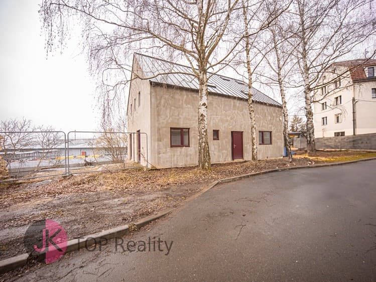 Prodej vícegeneračního domu 250 m², pozemek 788 m²