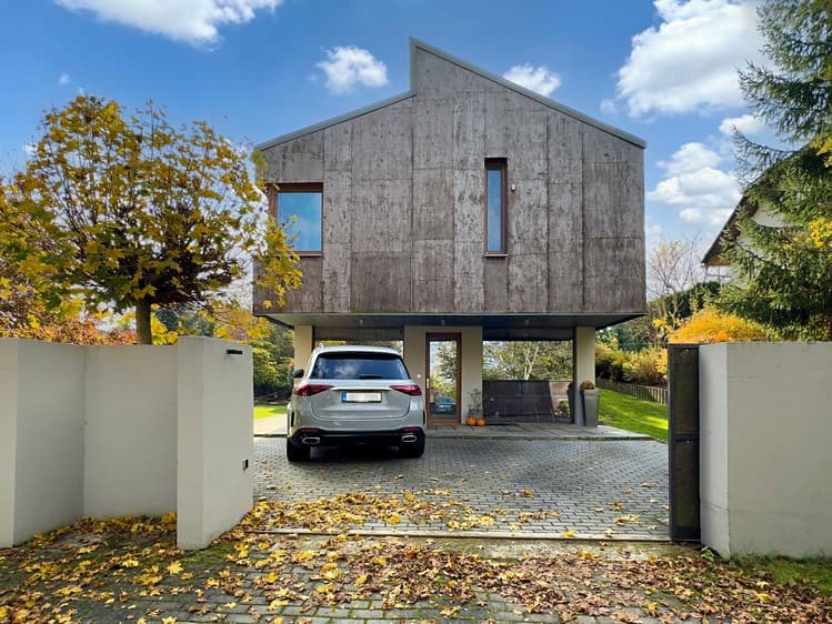 Prodej rodinného domu 203 m², pozemek 1 246 m²