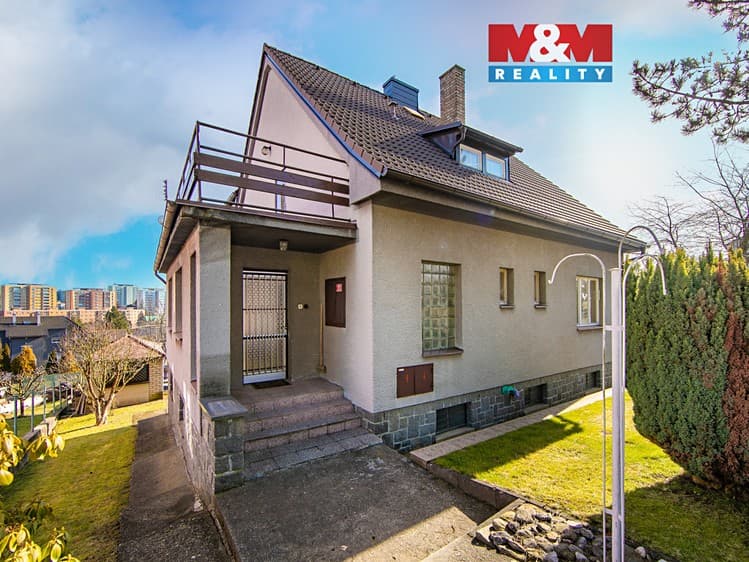 Prodej rodinného domu 180 m², pozemek 140 m²