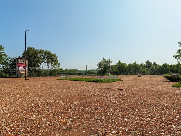 Pronájem komerčního pozemku 100 m²