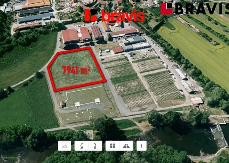 Pronájem komerčního pozemku 7 941 m²