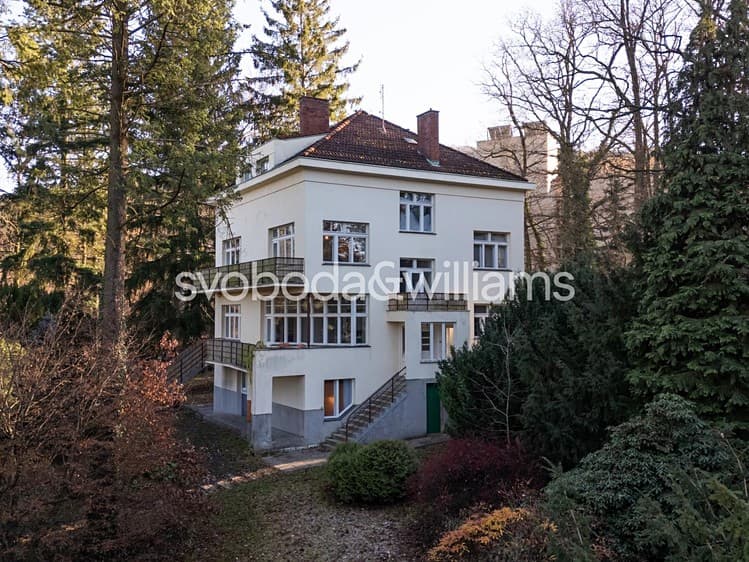 Prodej činžovního domu 450 m²