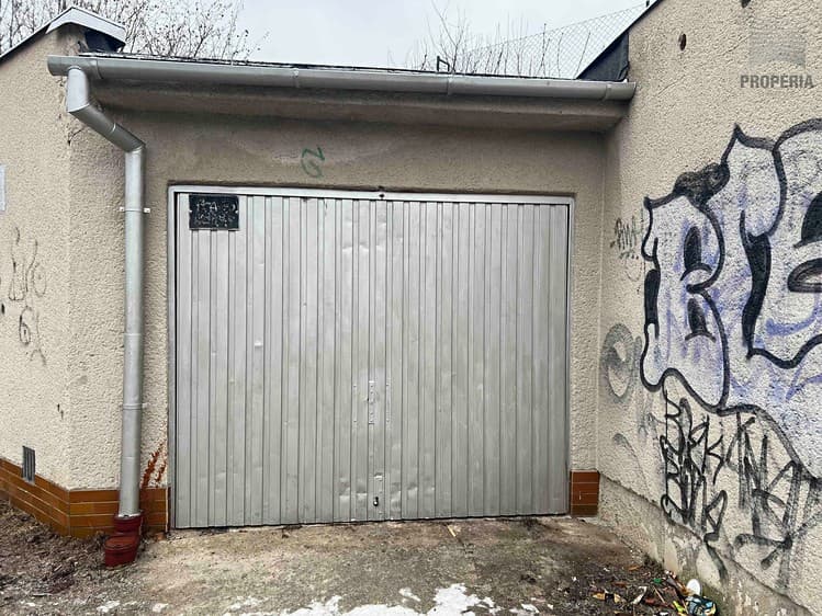 Prodej garáže 21 m²