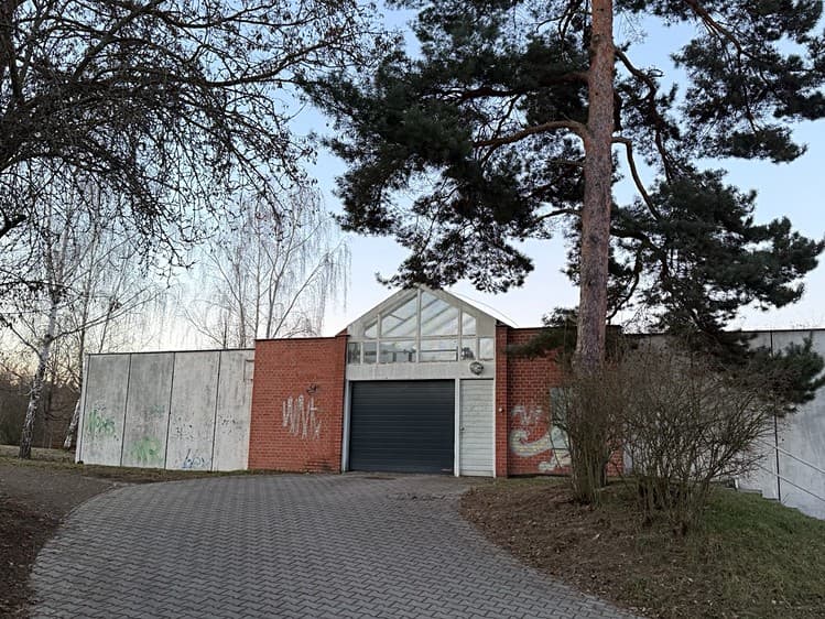 Pronájem garáže 17 m²