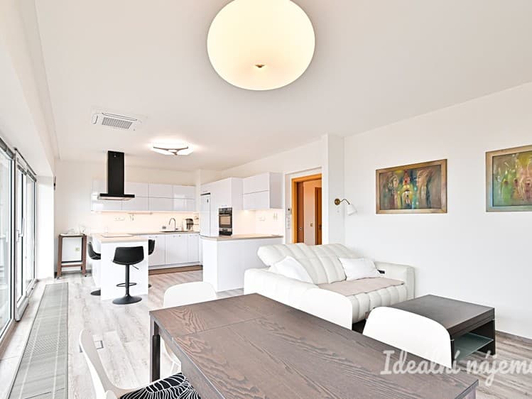 Pronájem bytu 3+kk 118 m²