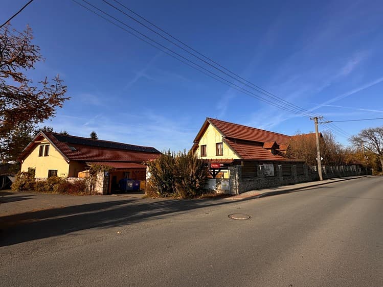 Prodej komerční nemovitosti 820 m²