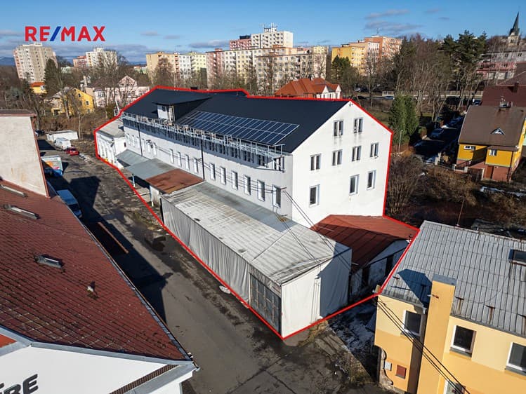Prodej výrobní haly, prostoru 2 017 m²