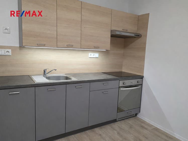 Pronájem bytu 2+kk 42 m²