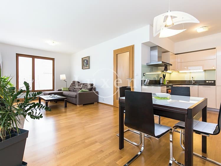 Pronájem bytu 2+kk 65 m²