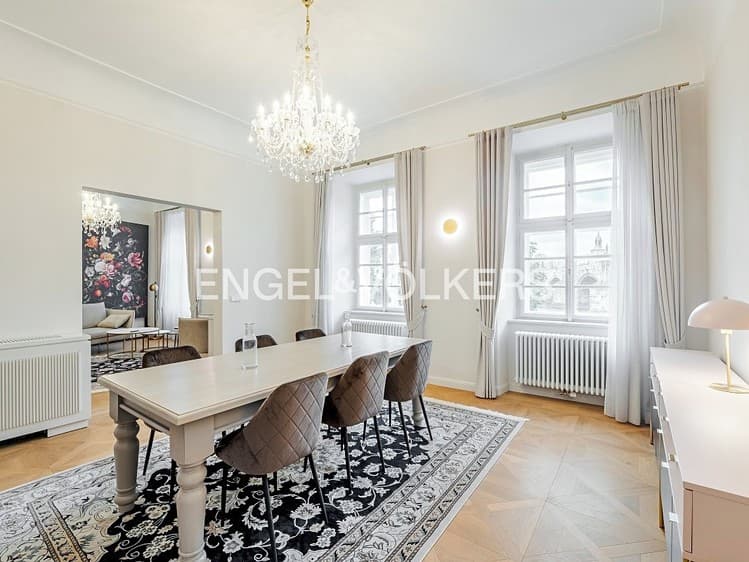 Pronájem bytu 4+kk 161 m²