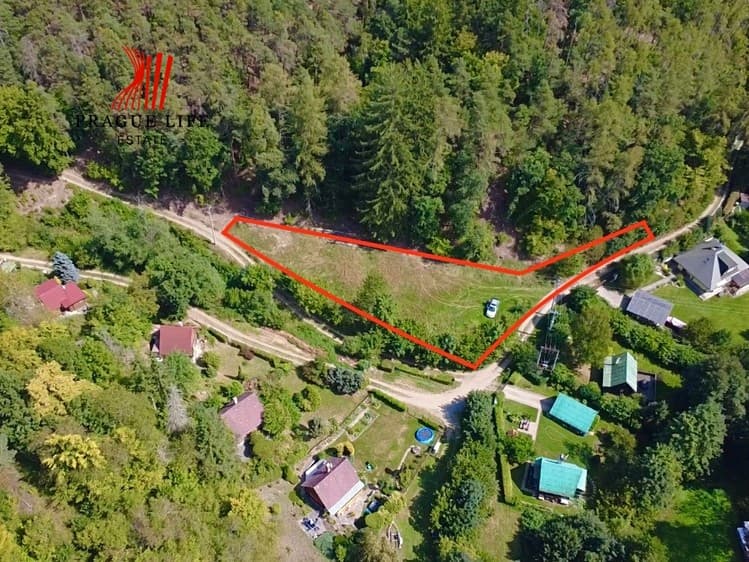 Prodej stavebního pozemku 1 457 m²