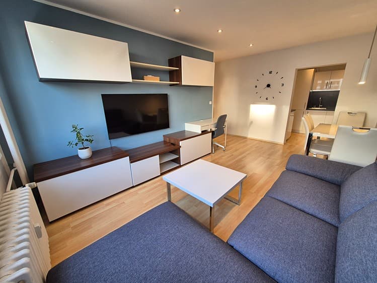 Pronájem bytu 2+kk 43 m² (Jednopodlažní)