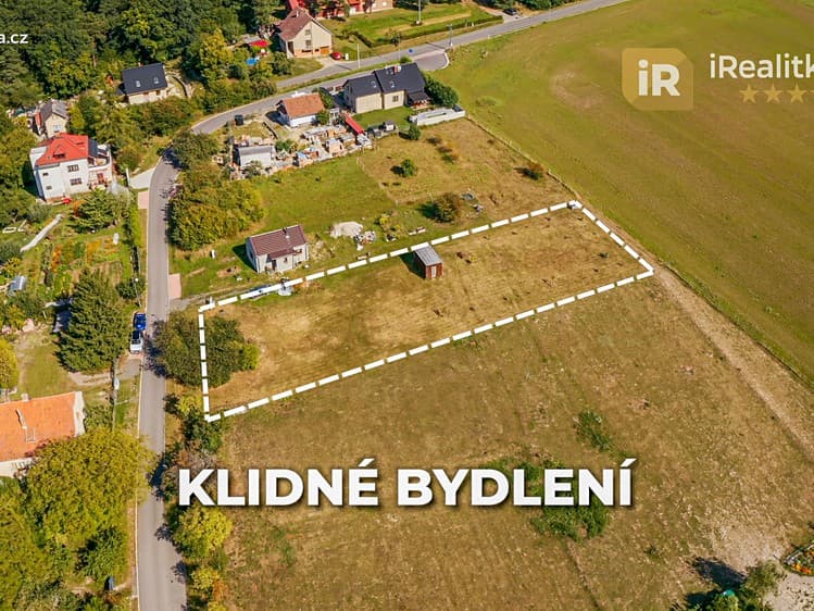 Prodej stavebního pozemku 1 910 m²