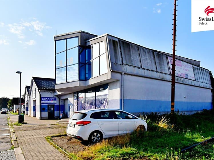 Pronájem obchodního prostoru 950 m²