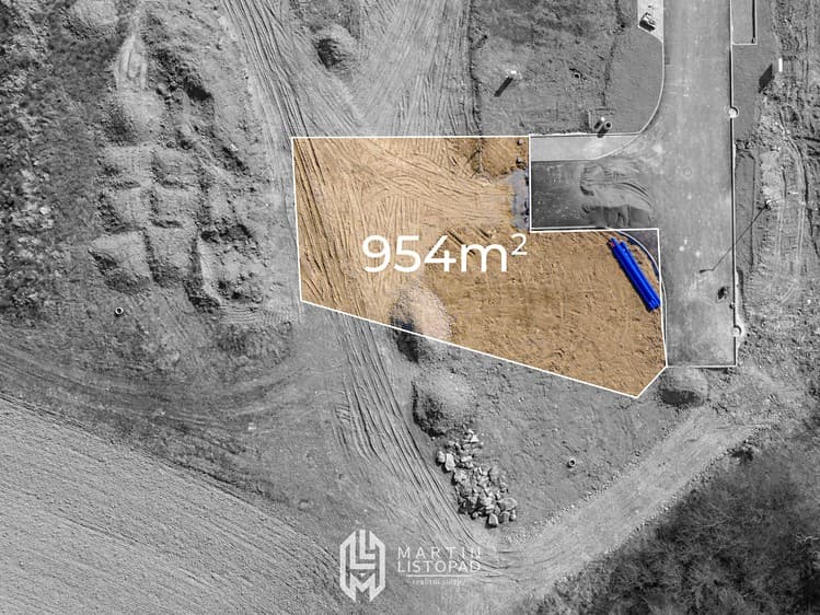 Prodej stavebního pozemku 954 m²