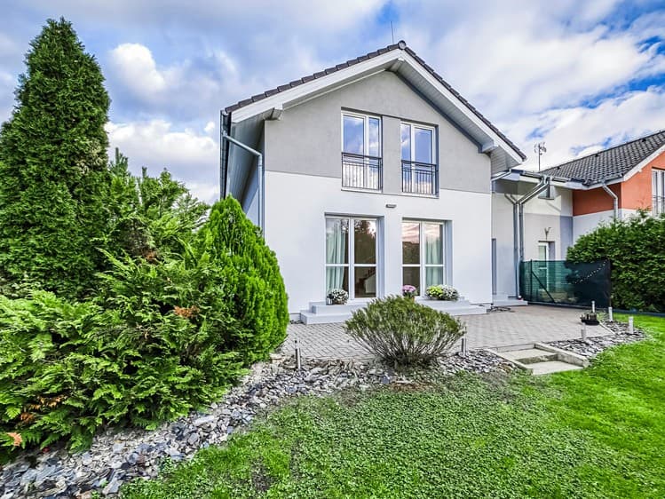 Prodej rodinného domu 146 m², pozemek 426 m²