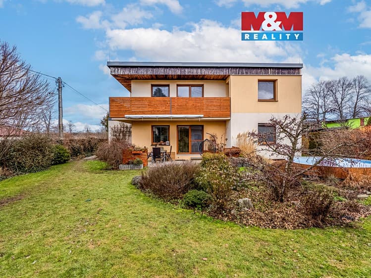 Prodej rodinného domu 187 m², pozemek 790 m²
