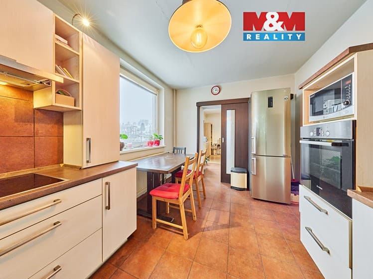 Prodej rodinného domu 600 m², pozemek 1 197 m²