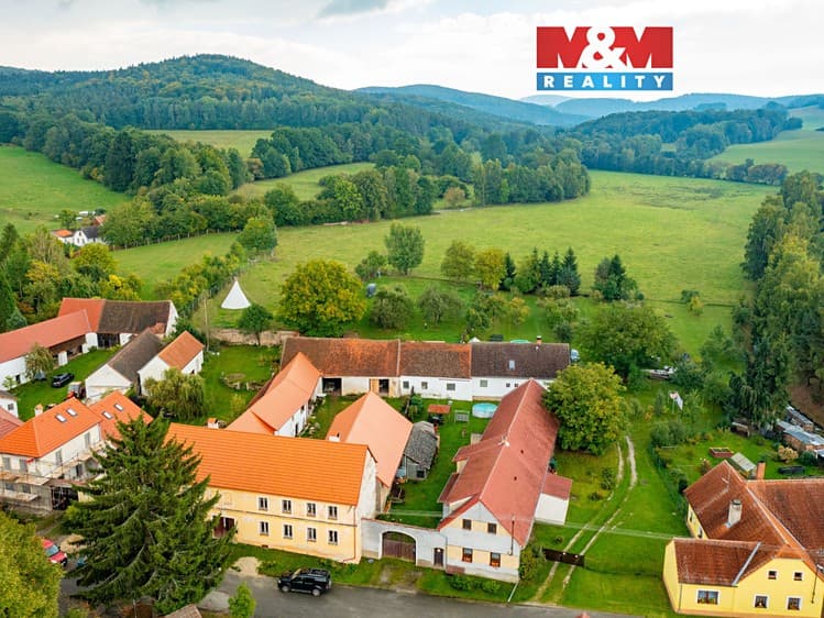 Prodej zemědělské usedlosti 540 m², pozemek 2 839 m²