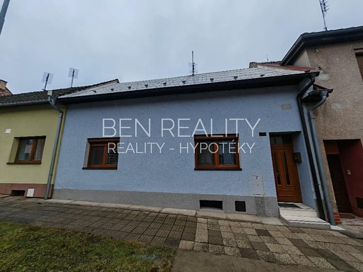 Prodej rodinného domu 82 m², pozemek 301 m²