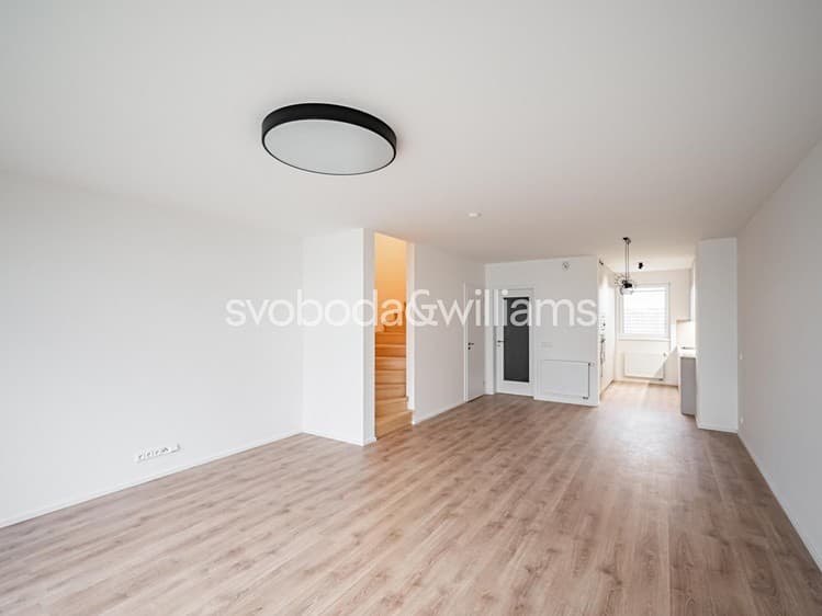 Pronájem rodinného domu 139 m², pozemek 129 m²