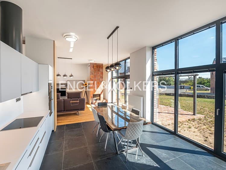 Pronájem rodinného domu 160 m², pozemek 800 m²