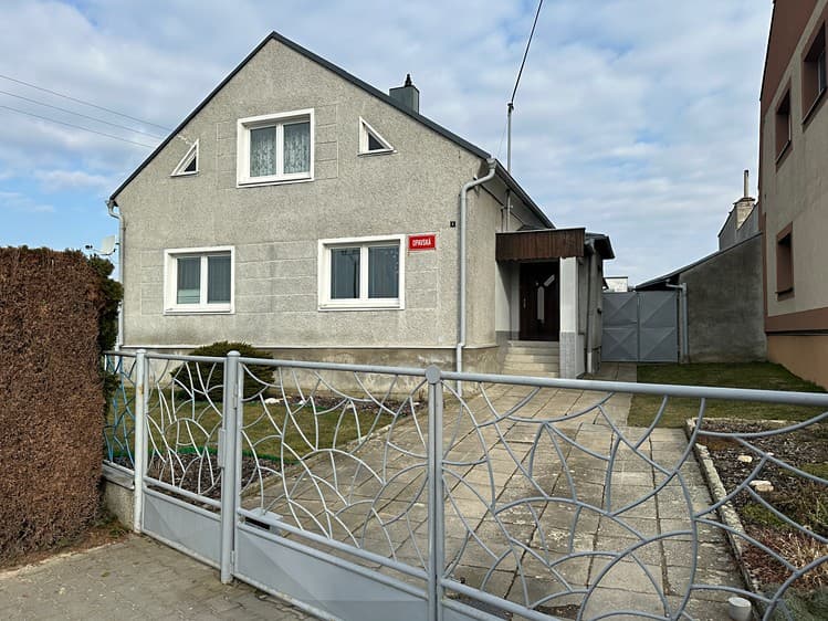 Pronájem rodinného domu 100 m², pozemek 630 m²