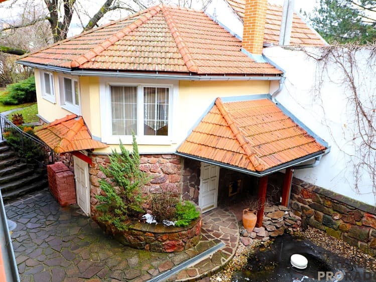 Pronájem rodinného domu 77 m², pozemek 77 m²