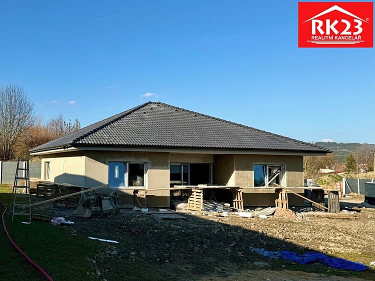 Pronájem rodinného domu 150 m², pozemek 934 m²