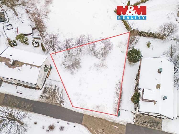 Prodej stavebního pozemku 700 m²