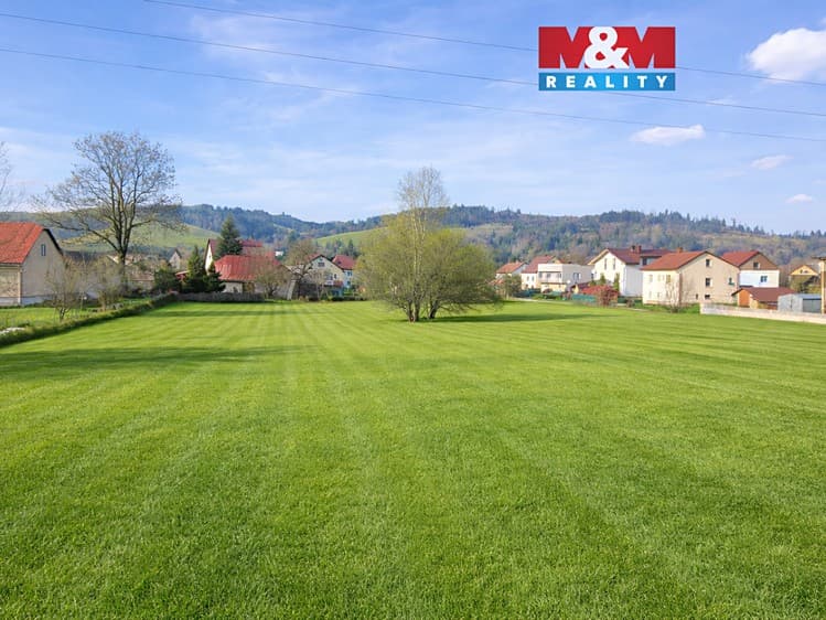 Prodej stavebního pozemku 698 m²