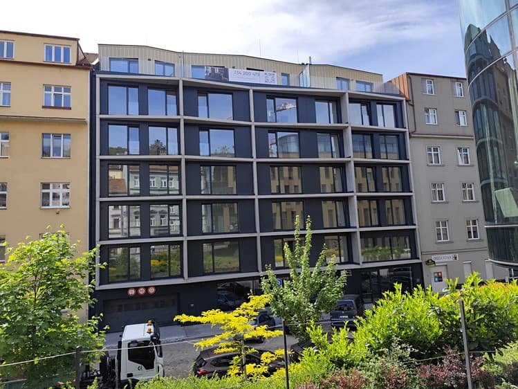 Prodej bytu 1+kk 63 m²