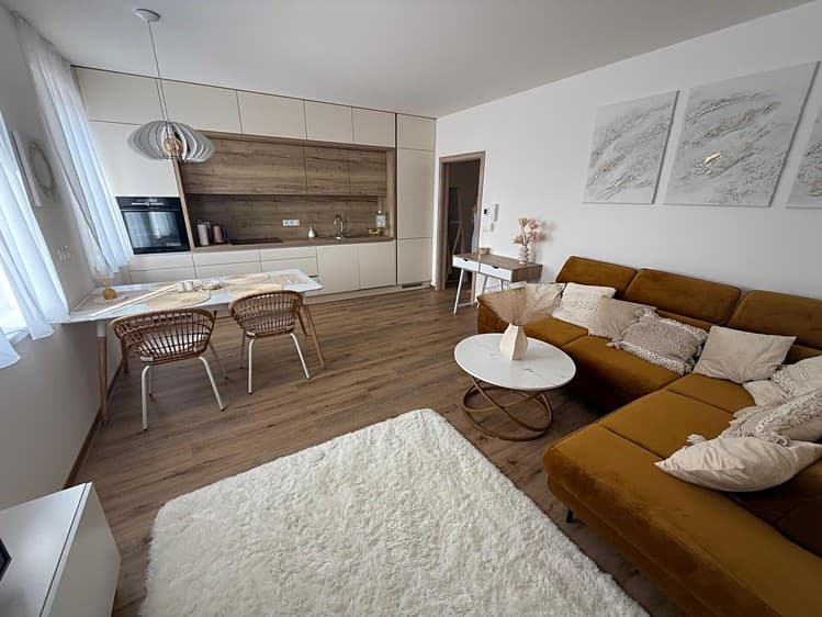 Pronájem bytu 2+kk 53 m²