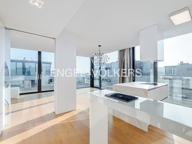 Pronájem bytu 4+kk 129 m²