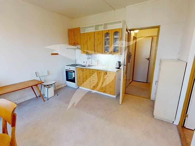 Pronájem bytu 1+1 38 m²