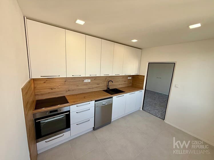 Pronájem bytu 4+1 83 m²