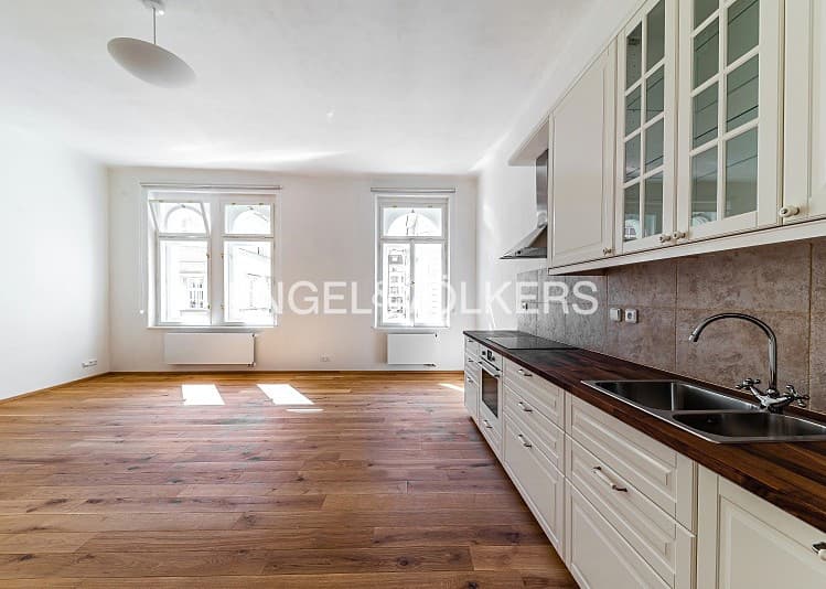 Pronájem bytu 2+kk 65 m²