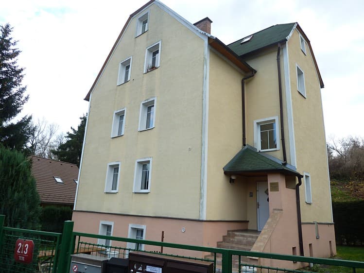 Pronájem bytu 1+1 38 m²